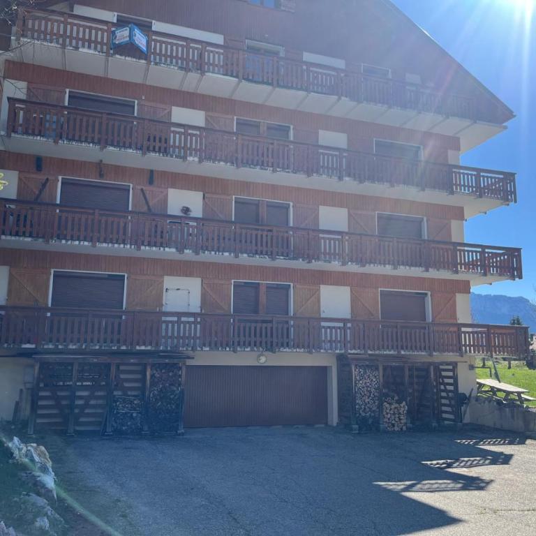 Appartement tout confort centre de la station - Appartement avec Vue et Balcon - 8