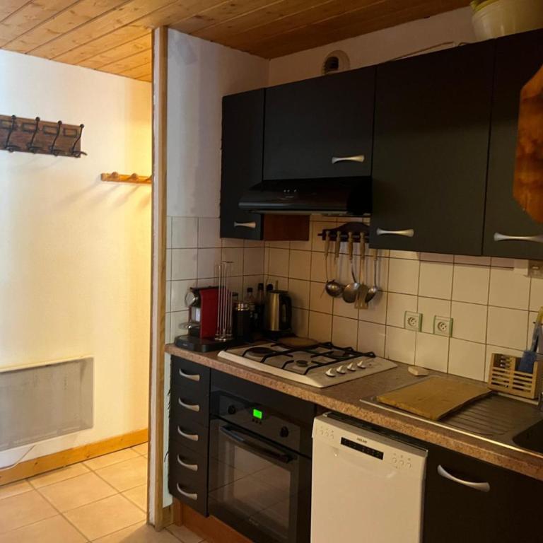 Appartement tout confort centre de la station - Appartement avec Vue et Balcon - 9