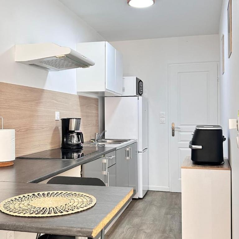 Grand T1 Bis - Coeur de Toulon - Sur le port - Appartement 1 Chambre - 4