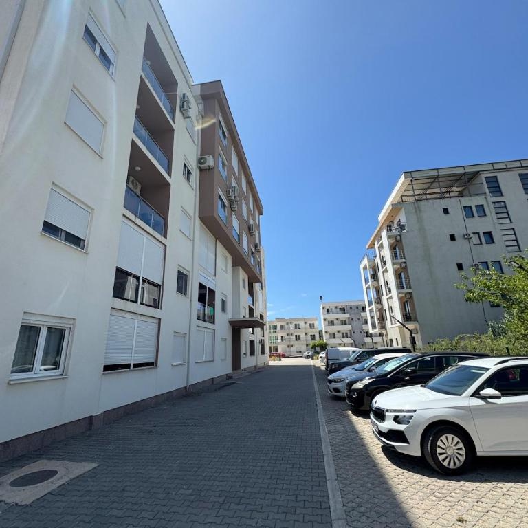 Renting Apartments Ulcinj - One-Bedroom Apartment - 7
