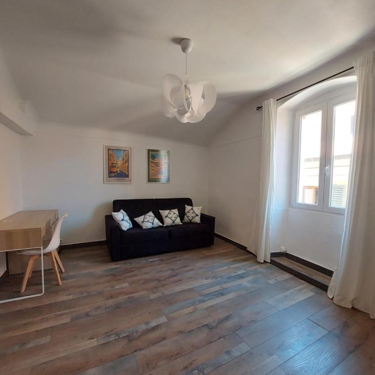 VIEILLE VILLE Appartement Rue Piétonne & Mer - One-Bedroom Apartment - 6