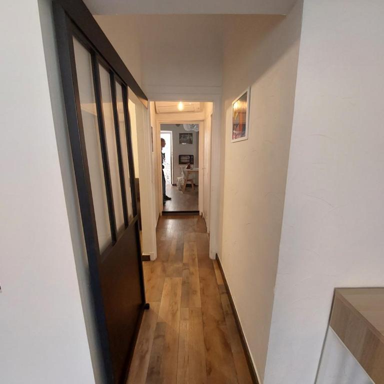 VIEILLE VILLE Appartement Rue Piétonne & Mer - One-Bedroom Apartment - 15