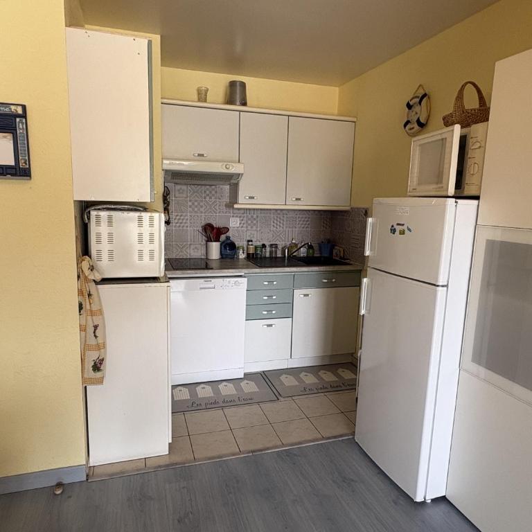 L'Amiral - Emplacement idéal - Proche Plage - Three-Bedroom Apartment with Balcony - 6