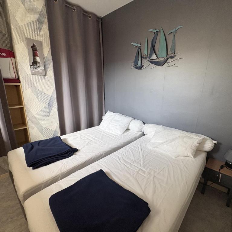 L'Amiral - Emplacement idéal - Proche Plage - Three-Bedroom Apartment with Balcony - 16