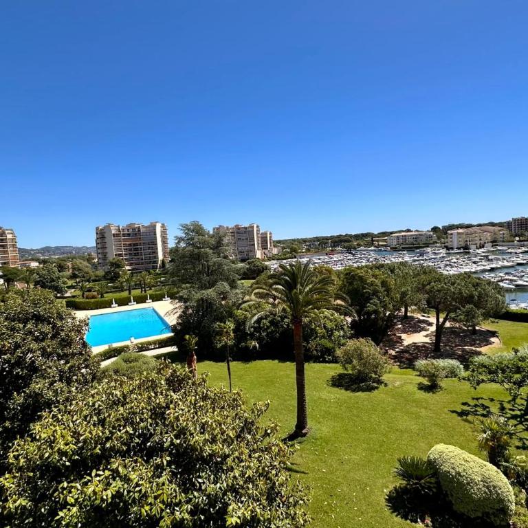 Marina view apartment terrace & pool - Apartamento - 14