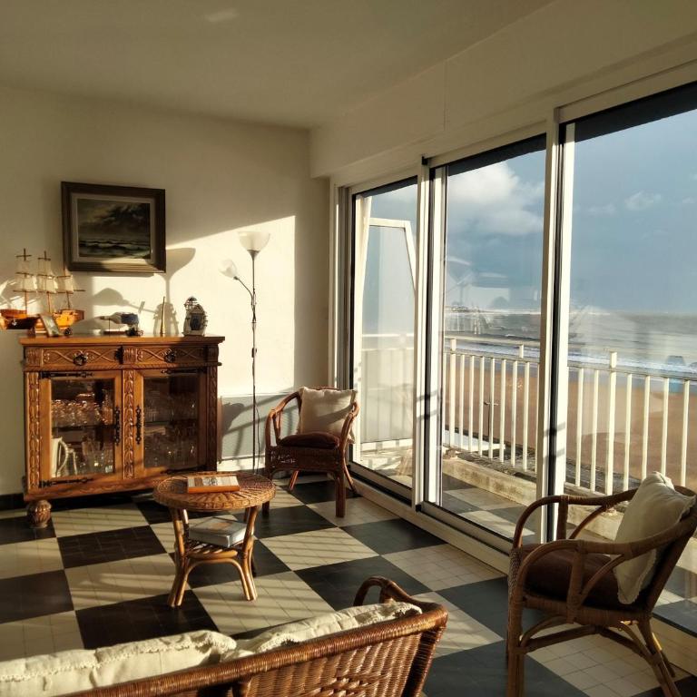 Appartement T3 aux Sables d'Olonne, Face Plage, 3 Chambres, 6 Pers. - FR-1-331-24 - Appartement (6 Adultes) - 25
