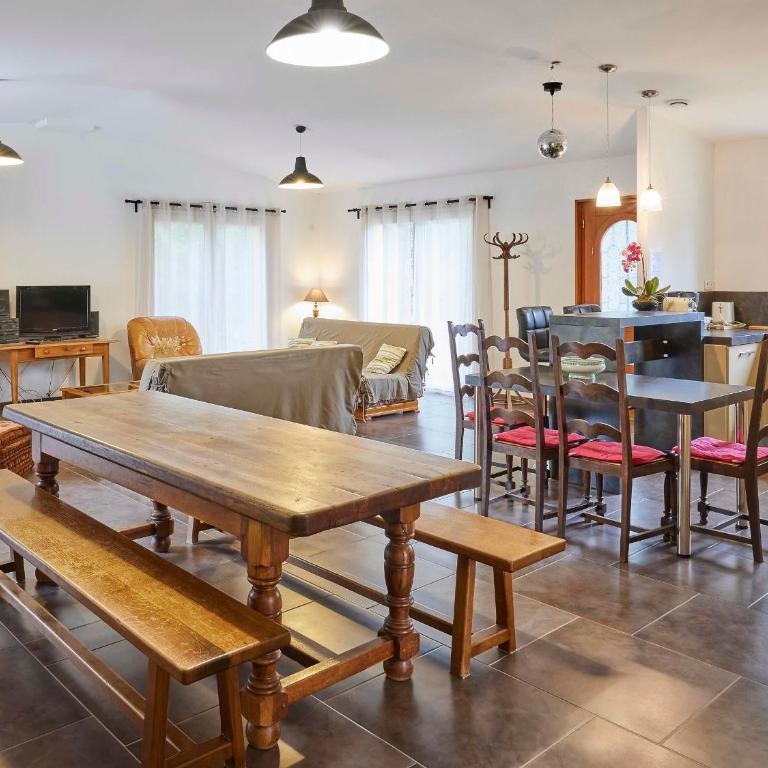Spacieuse maison à St Jean de Monts, animaux admis, parking - FR-1-323-495 - Maison de Vacances - 33