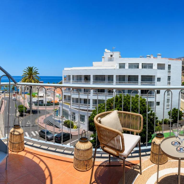 Ocean View - Deluxe One-Bedroom Apartment with Ocean View - 10