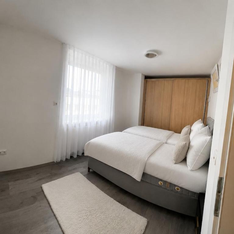 Neue Wohnung Altstadt 10 Gehminuten entfernt - Apartamento de 2 dormitorios - 3