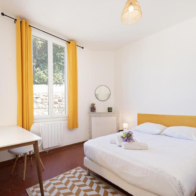 Four-Bedroom Premier Apartment - Apartment - 2