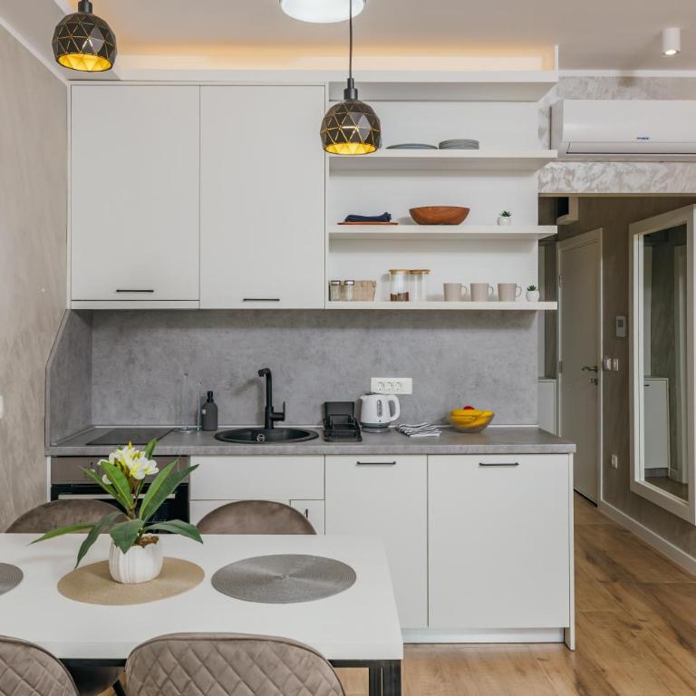 Apartments Via Mare - One-Bedroom Apartment with Sea View - 10