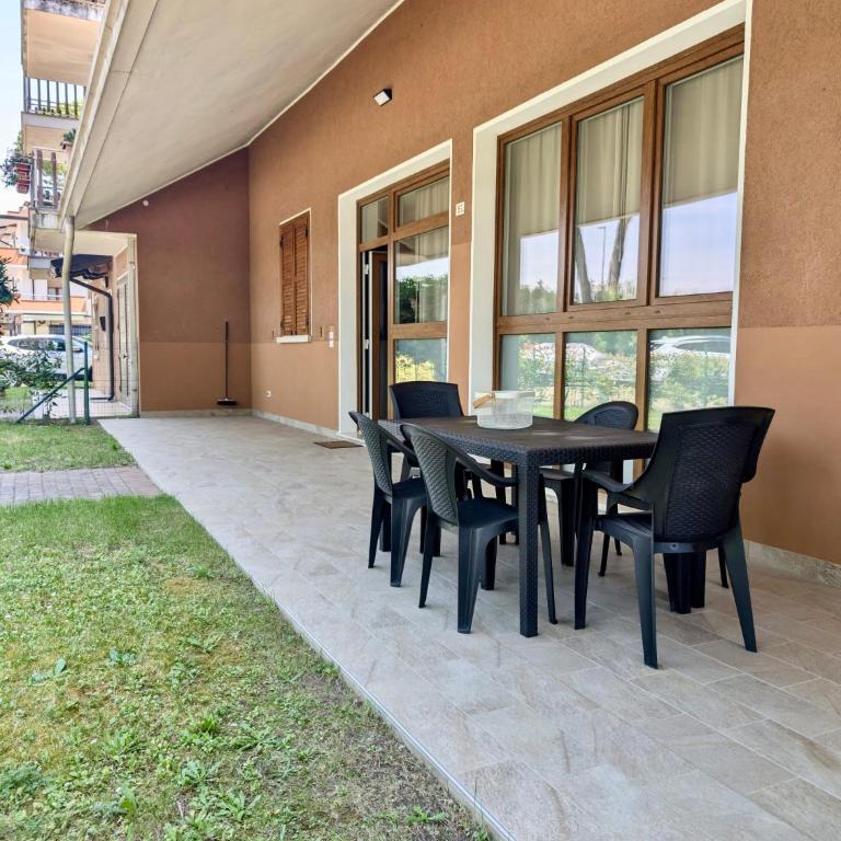 Giardino - Two-Bedroom Apartment - 17