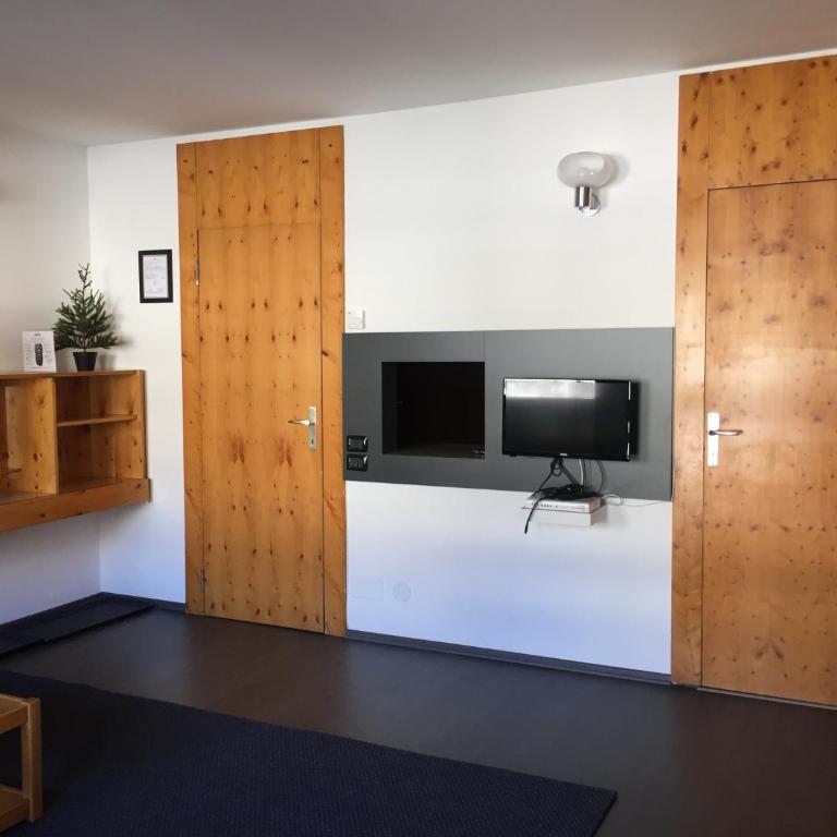 BASE CAMP alpine apartments - Studio with Balcony and Mountain View - 4
