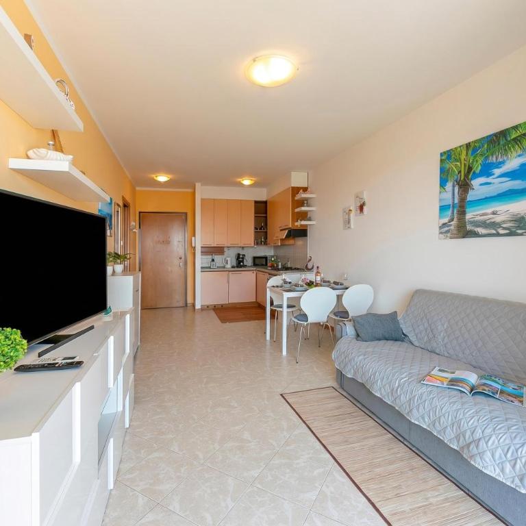 Kristall Lago Pool View - Happy Rentals - Appartamento con Balcone - 11