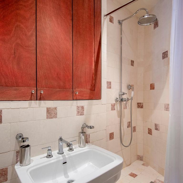 2-bedroom apartment in the heart of Marseille - Apartment - 10