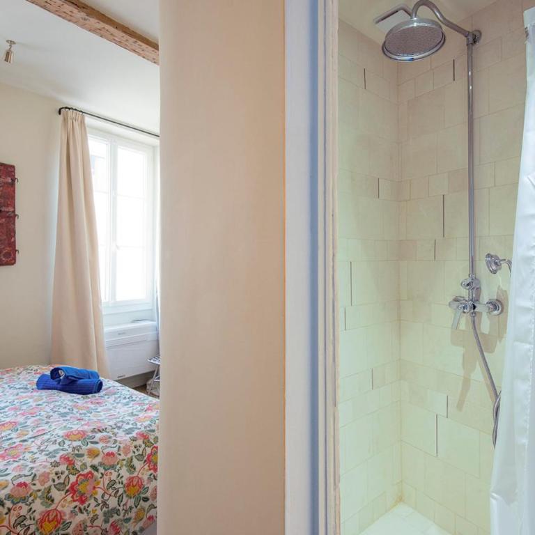 2-bedroom apartment in the heart of Marseille - Apartment - 6
