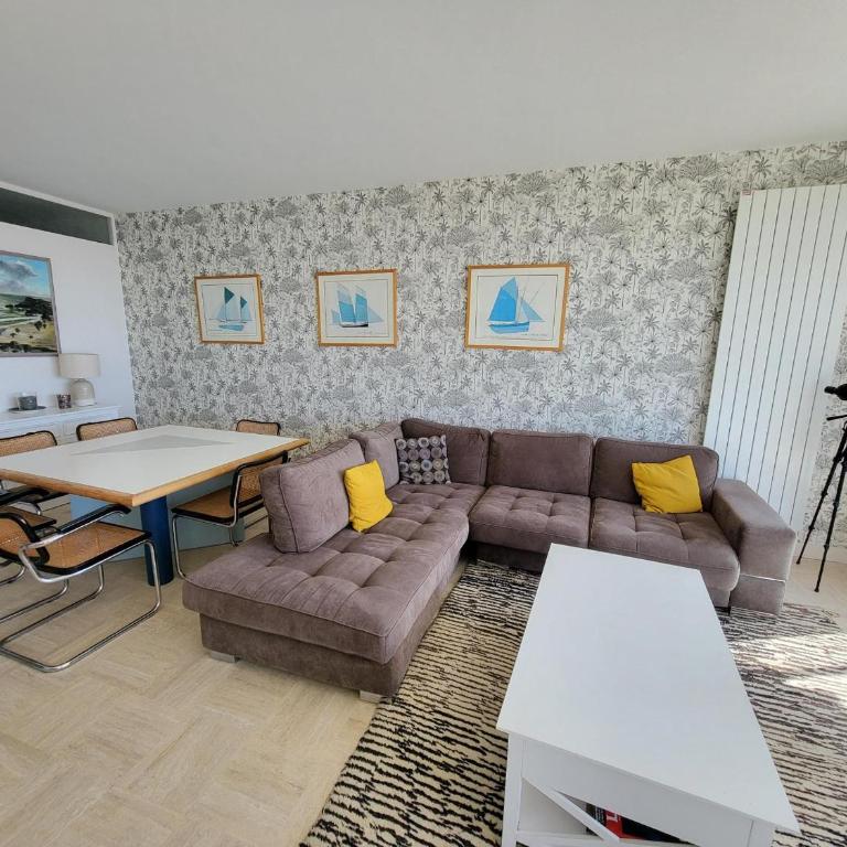 Appartement Élegant avec Balcon, Garage et WiFi en Bord de Mer - FR-1-92-889 - Apartment (4 Adults) - 14