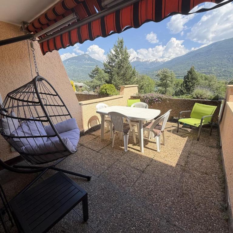 studio by the lake, at the foot of the ski resort - Appartement avec Vue sur la Montagne - 1