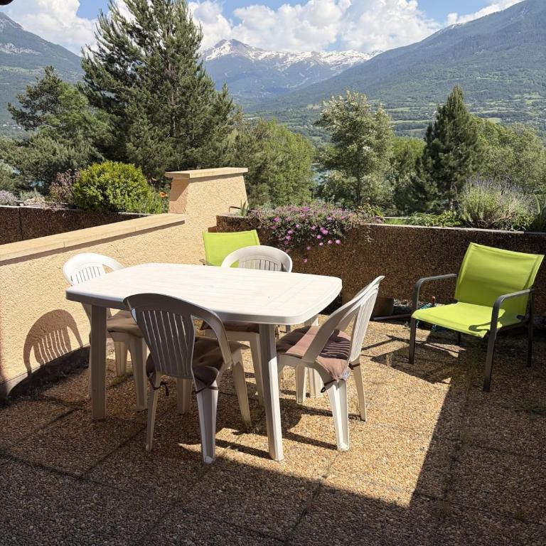 studio by the lake, at the foot of the ski resort - Appartement avec Vue sur la Montagne - 23