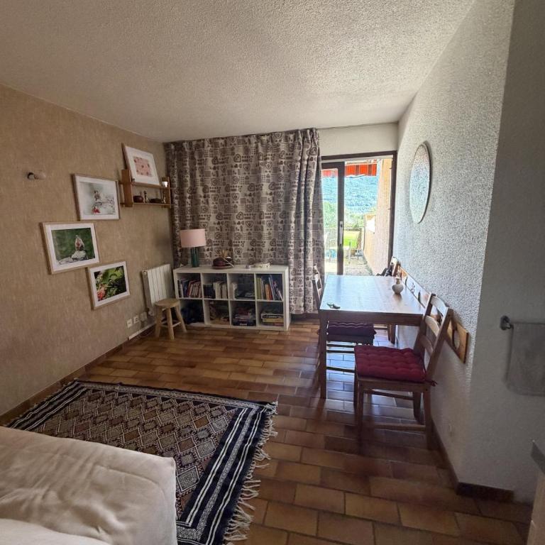 studio by the lake, at the foot of the ski resort - Appartement avec Vue sur la Montagne - 22