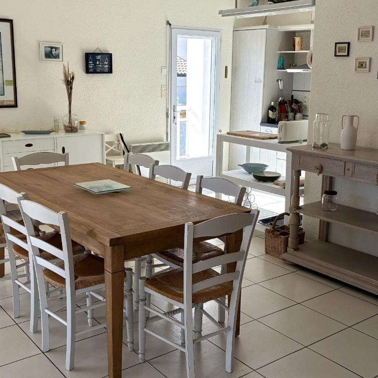 Villa Proche Plage avec Jardin, Terrasse et WiFi – La Tranche-sur-Mer - FR-1-22-272 - Casa Vacanze (8 Adulti) - 19