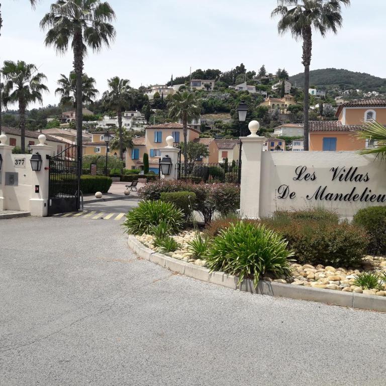 MANDELIEU 06 Villa - Idéal couples avec enfants - Villa de 3 dormitorios - 1