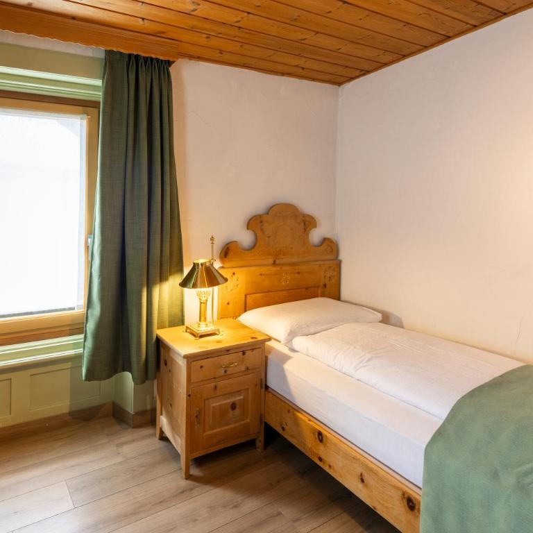 Hotel Alpina - Einzelzimmer mit Gemeinschafts-WC - 4