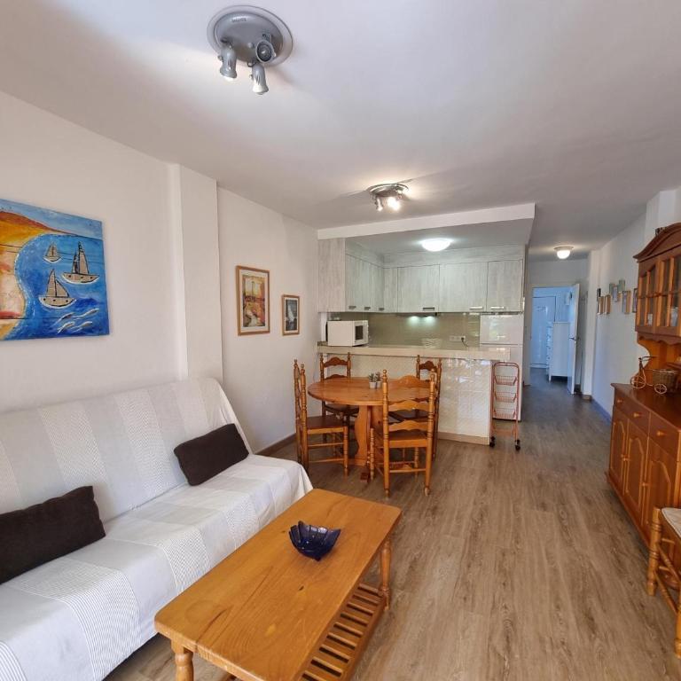 Apartamento con terraza a 400m de la playa de Riells - HISP-236-184 - Apartment - 19