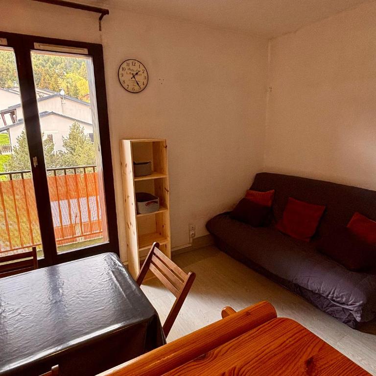 Studio Cabine 21m², 5 pers - Près commerces Les Angles - Studio - 10