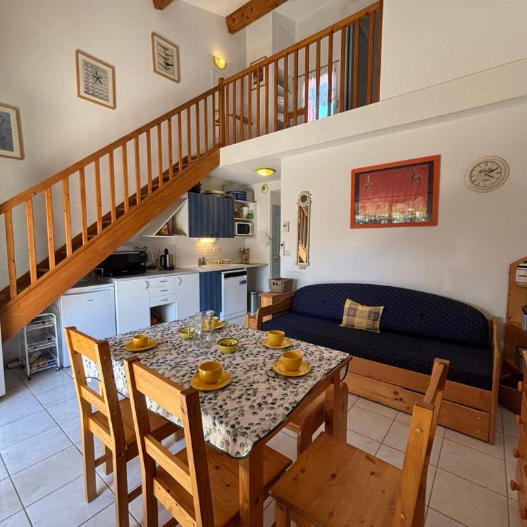 Villa 7 pers, Narbonne Plage à 400m, 3 ch, terrasses, parking, proche commerces et loisirs - FR-1-795-44 - Villa - 13