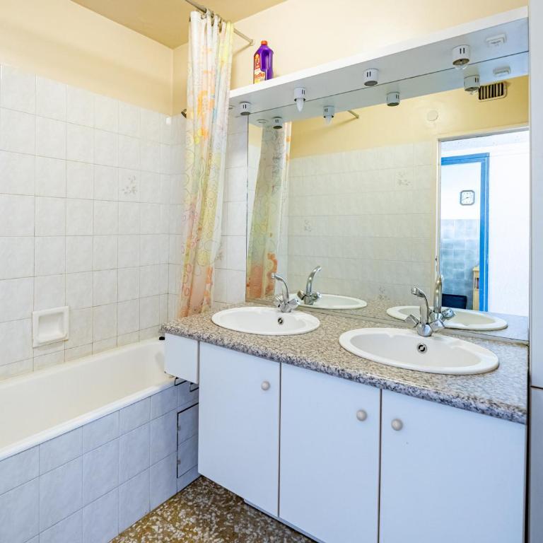Grand appartement 8 pers. au pied des pistes - Apartamento de 2 dormitorios - 12