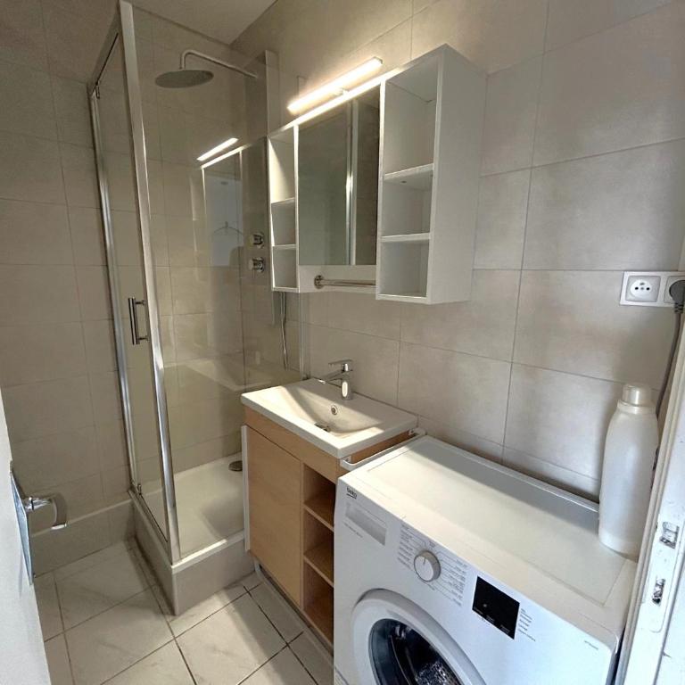 Studio cabine avec climatisation, balcon, proche plage - FR-1-837-32 - Estudio - 11