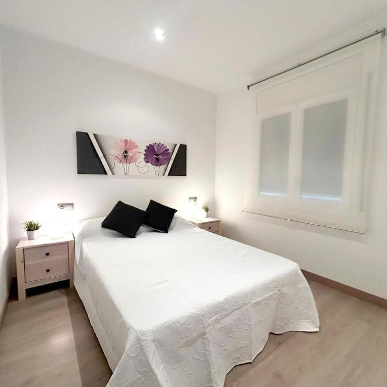 Apartamento renovado en primera línea de playa en Roses, aire acondicionado y ascensor - HISP-312-21 - Apartment - 5