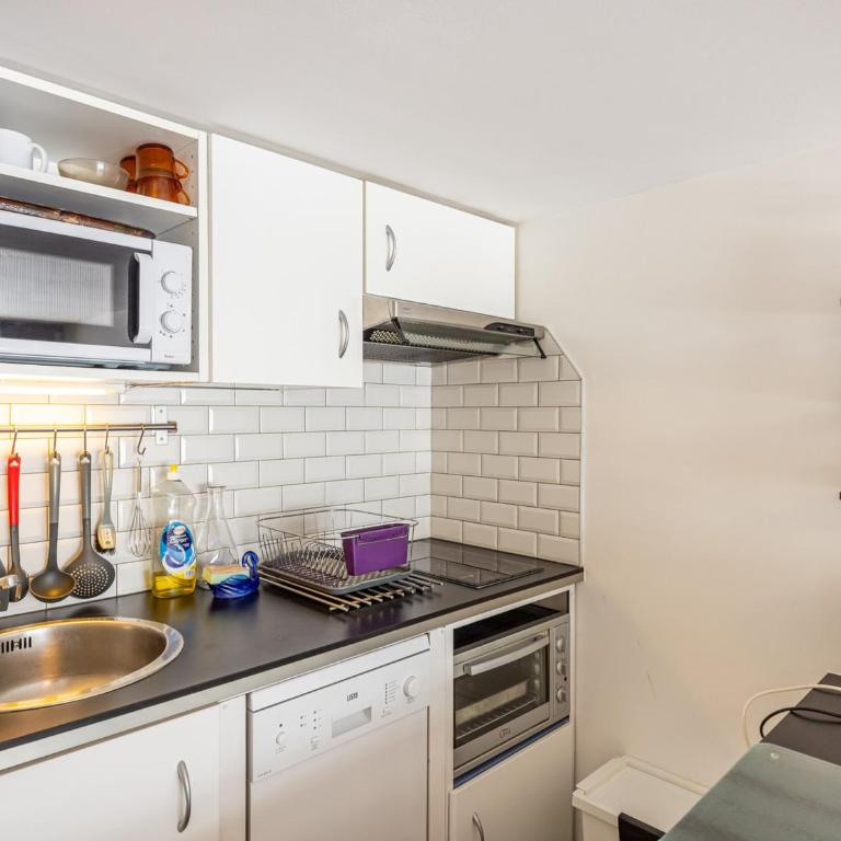 Studio moderne pour 4 pers, balcon sud, proche piste, résidence Roc Rouge - Studio - 7