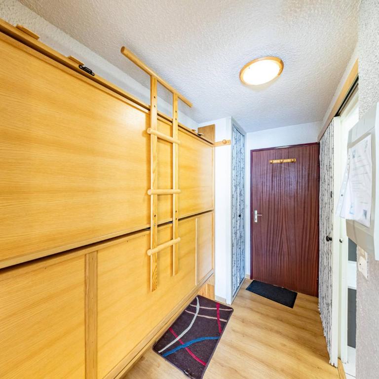 Studio moderne 4 pers. pied des pistes, parking gratuit - FR-1-807-45 - Estudio - 8