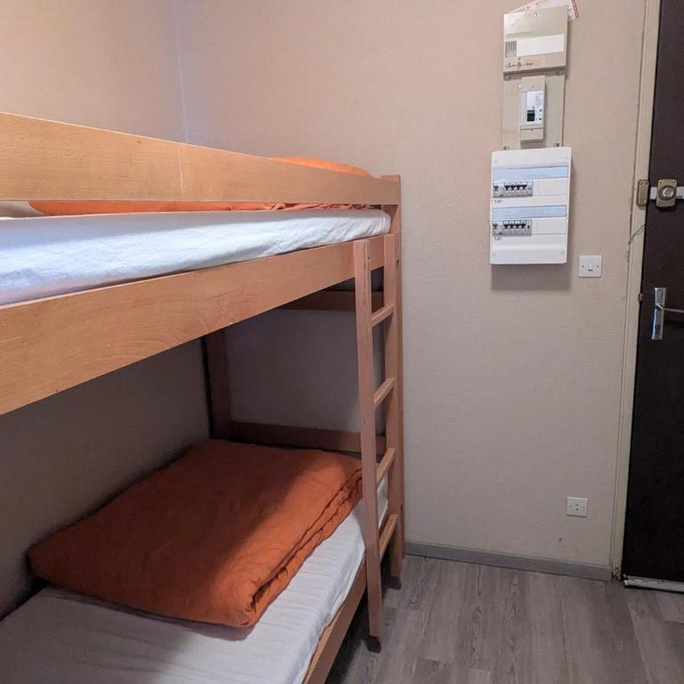 Studio Cabine 4 pers au pied des pistes avec balcon - Appartement 1 Chambre - 5