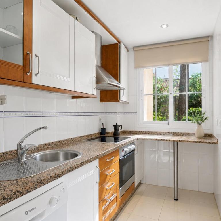 Prime location in Elviria - Walk to everything! - Two-Bedroom Apartment - 8