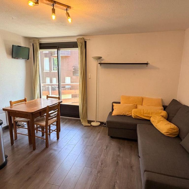 Charmant studio cabine 4 pers, balcon au pied des pistes - Appartement 1 Chambre - 1