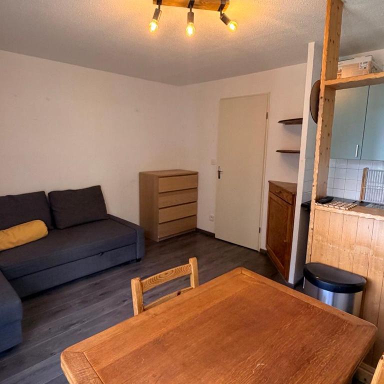 Charmant studio cabine 4 pers, balcon au pied des pistes - Appartement 1 Chambre - 7