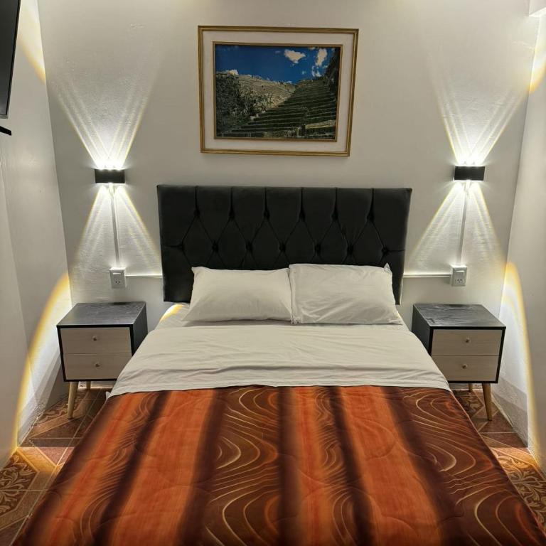 Hostal Mónaco - Large Double Room - 5