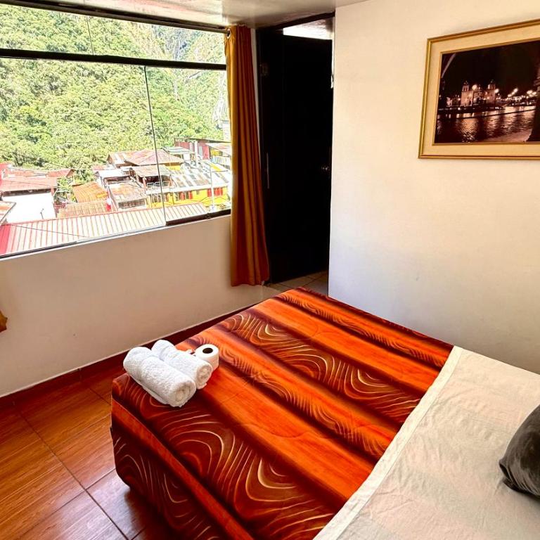 Hostal Mónaco - Large Double Room - 13