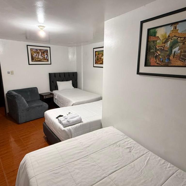 Hostal Mónaco - Triple Room - 2