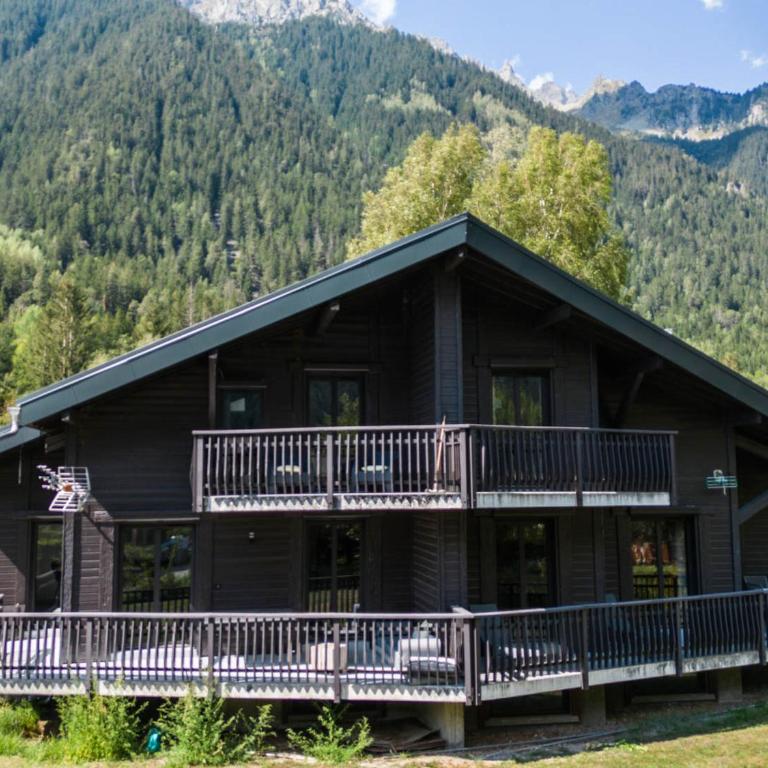 Demi-chalet familial à Chamonix - 8 pers, parking, WiFi - FR-1-343-227 - Apartment - 9