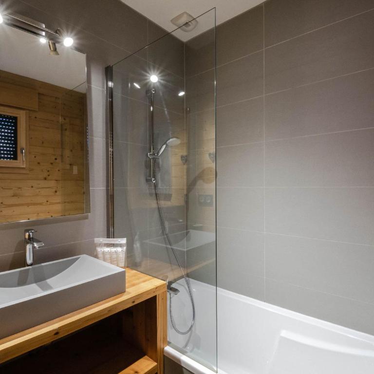 Chalet moderne 4 étoiles, 11 pers., sauna et parking - FR-1-343-180 - Chalet - 18