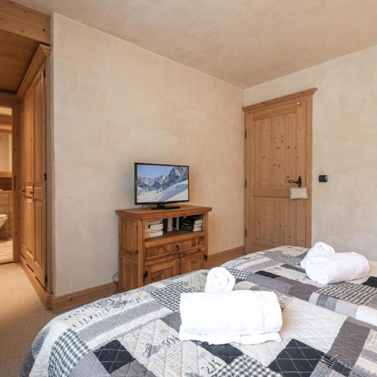 Grand appartement 6 pièces pour 10 pers. proche pistes, animaux OK, parking, WiFi - FR-1-343-223 - Apartment - 13