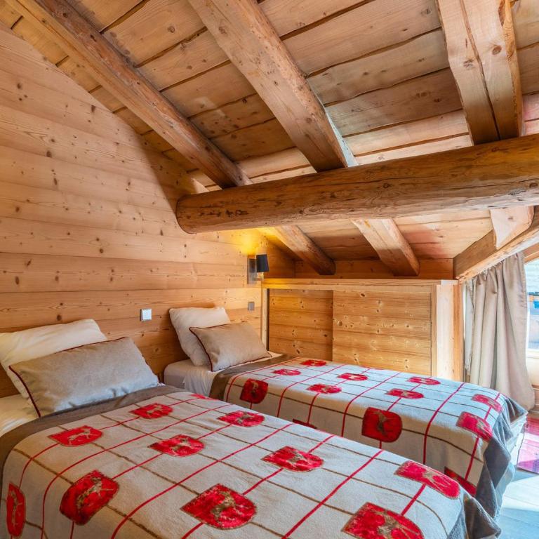 Chalet traditionnel 5 chambres, 10 pers, parking, terrasse, proche La Balme - FR-1-459-210 - Chalet - 13