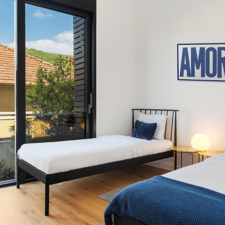 Luxury 2BR Apartment with Terrace & Parking near Porto Montenegro - Apartman sa 2 Spavaće Sobe - 12