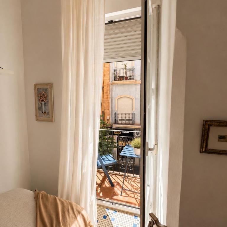 Boho Luxury Flat By La Gobernanta - Three-Bedroom Apartment - 5
