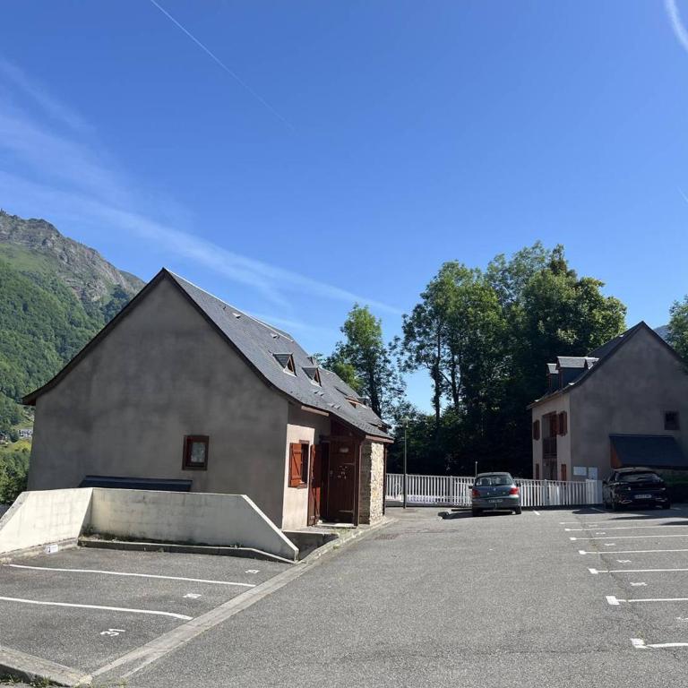 Appart famille 4 pers. Piscine chauffée Cauterets - FR-1-812-59 - Apartment - 13