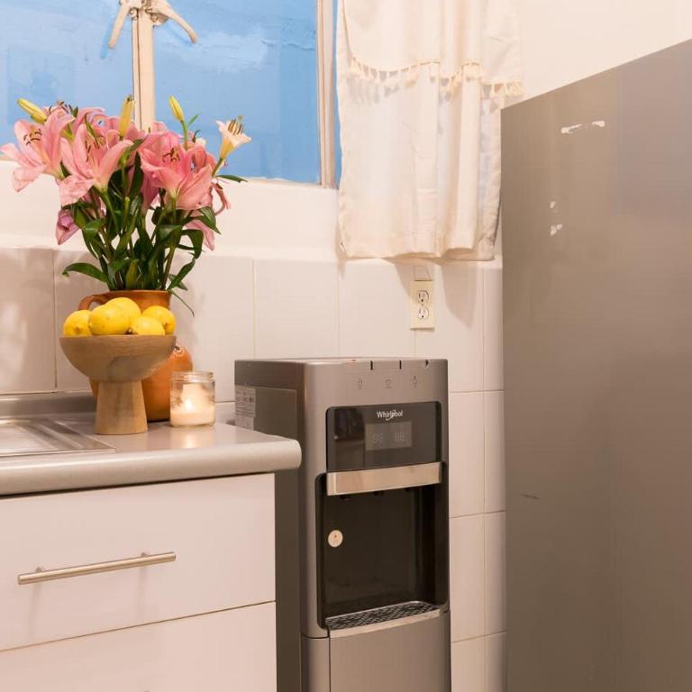 Location- Design & Comfort Fully equipped - One-Bedroom Apartment - 8
